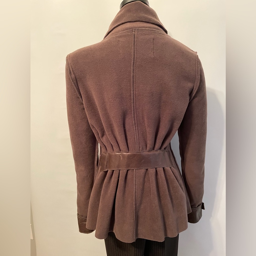 COPY - Jacket - Picture 4 of 9